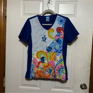 Disney Nemo Scrub top Size Small Kangaroo Pockets Finding Dory